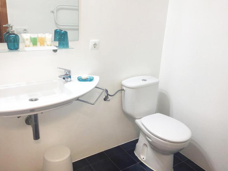 Apartamentos Albertos Santa Eularia des Riu Luaran gambar