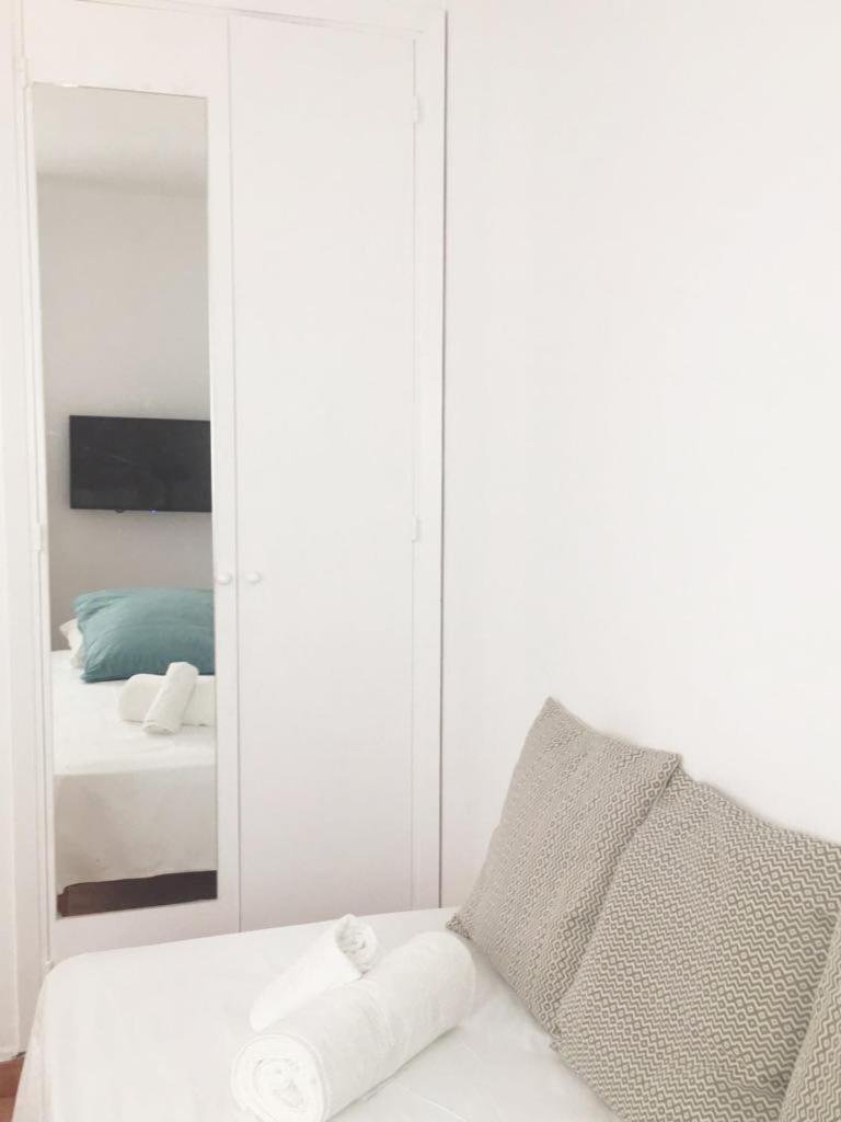 Apartamentos Albertos Santa Eularia des Riu Luaran gambar