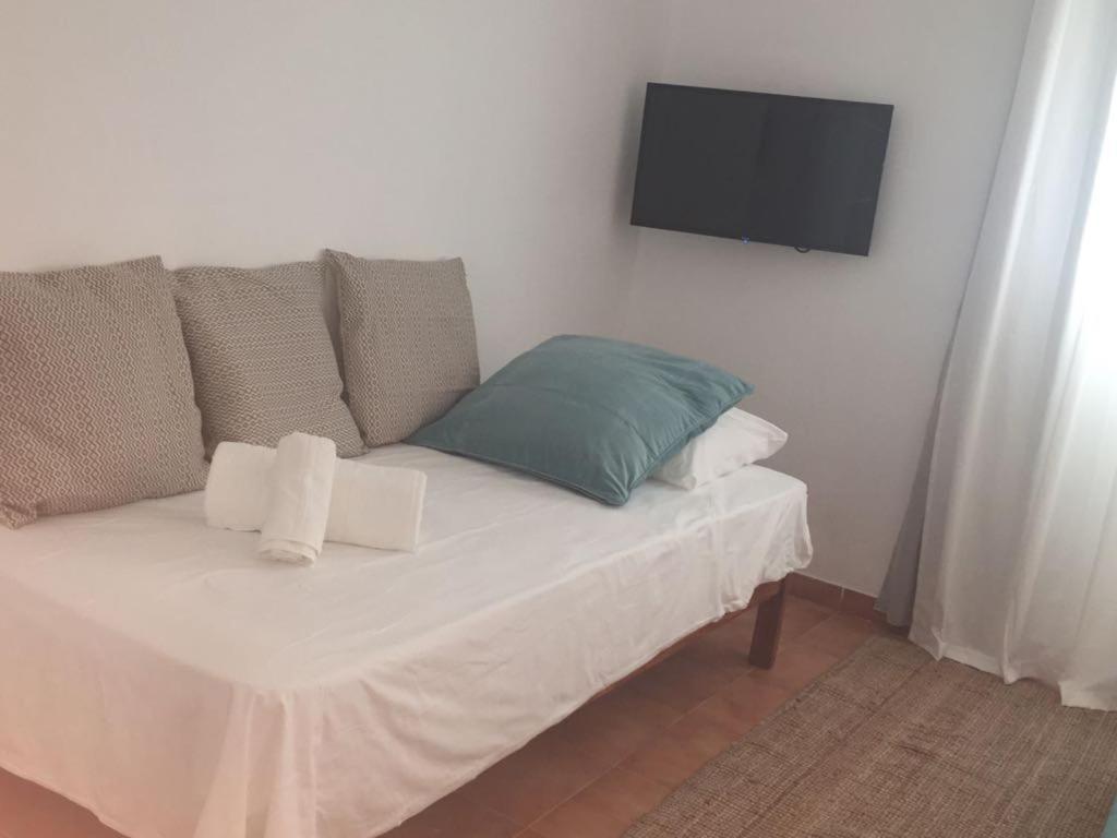 Apartamentos Albertos Santa Eularia des Riu Luaran gambar