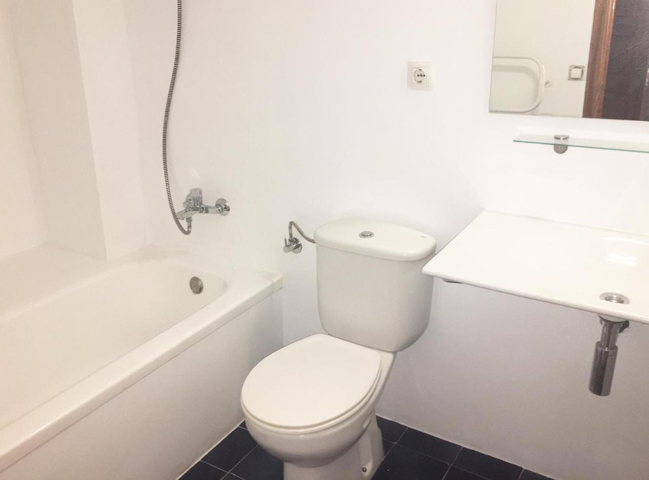 Apartamentos Albertos Santa Eularia des Riu Luaran gambar