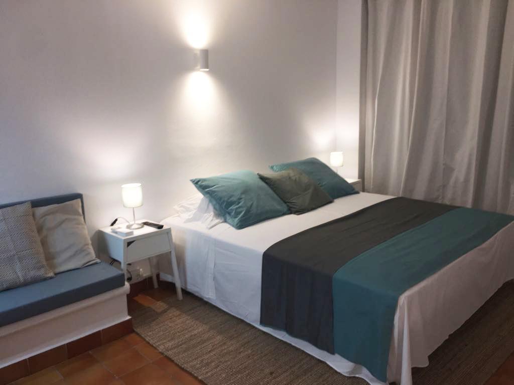 Apartamentos Albertos Santa Eularia des Riu Luaran gambar