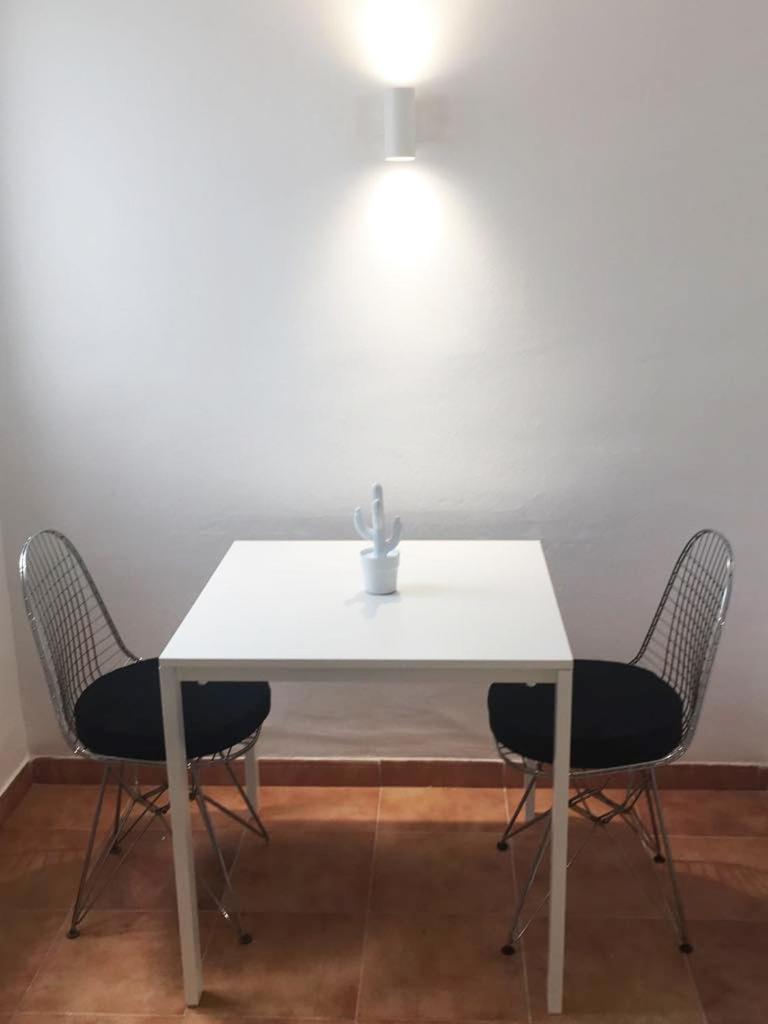 Apartamentos Albertos Santa Eularia des Riu Luaran gambar